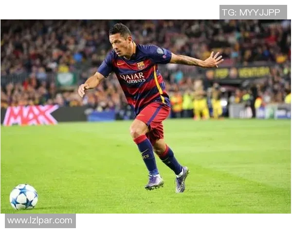 巴萨重返诺坎普进行揭露练习,卡萨多:我梦想着在这里踢球 巴萨重返诺坎普进行揭露练习,卡萨多:我梦想着在这里踢球